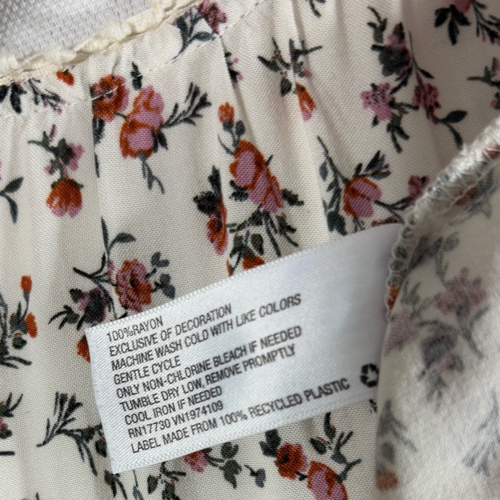 Wild Fable Cream Floral Cap Sleeve Summer Dress in Size Large - Picture 3 of 8
